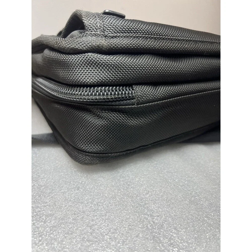 TUMI Alpha Expandable Organizer Briefcase Laptop Bag Black  26141 DH